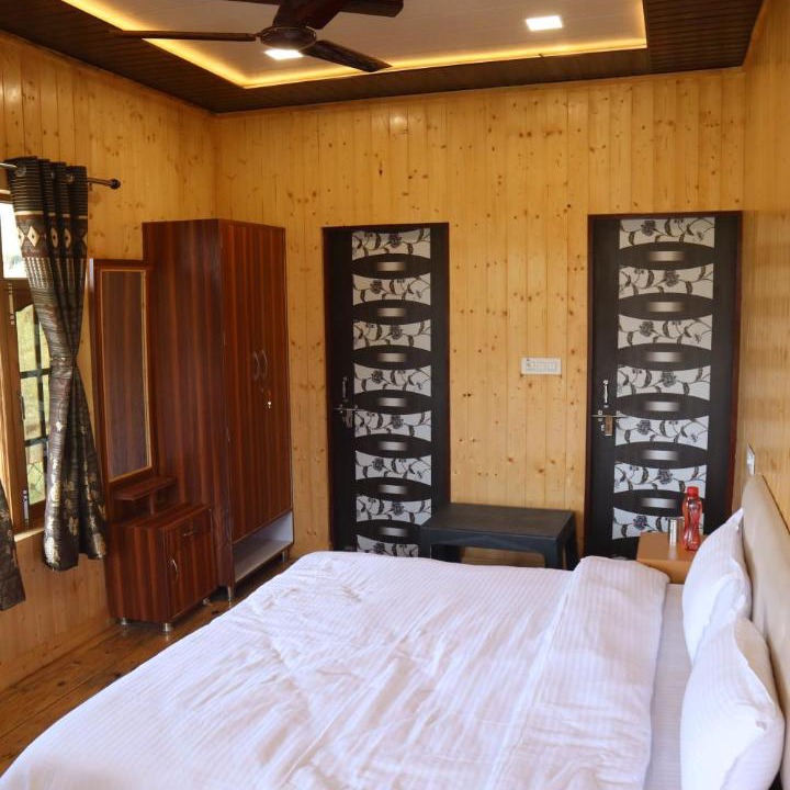 Photo of Bedroom in Mukteshwar