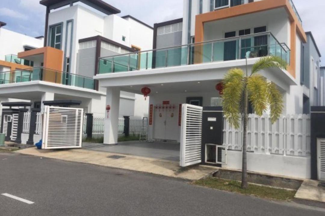 Photo of Buildings in Klebang Besar