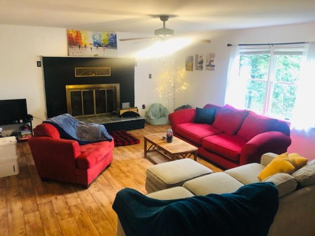 Photo of Livingroom in Stanley