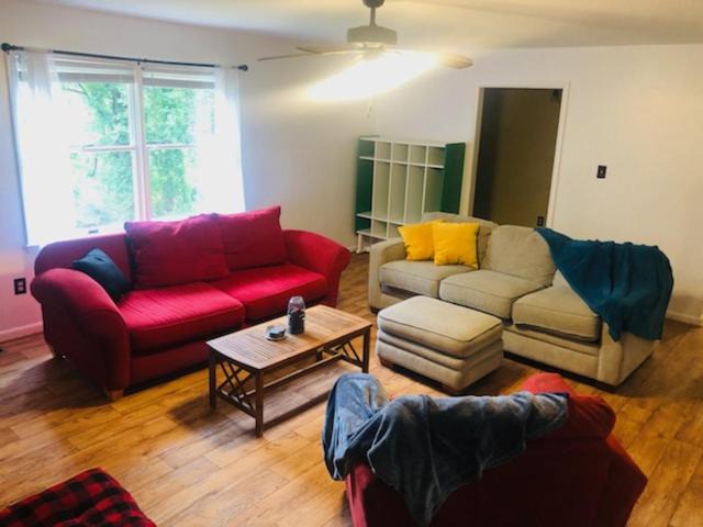 Photo of Livingroom in Stanley