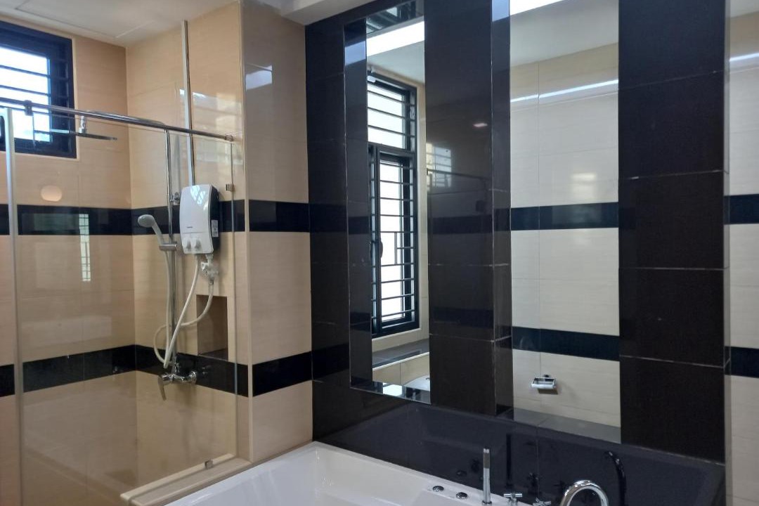 Photo of Bathroom in Batu Ferringhi