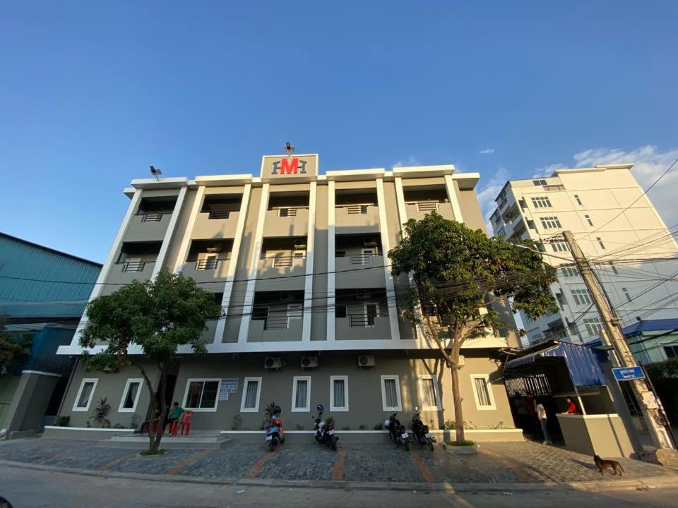 Photo of Buildings in Chamkar Mon