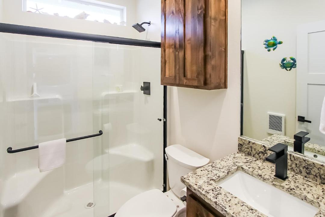 Photo of Bathroom in Gold Beach