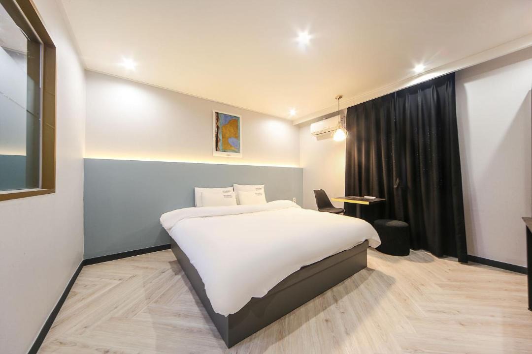 Photo of Bedroom in Masan