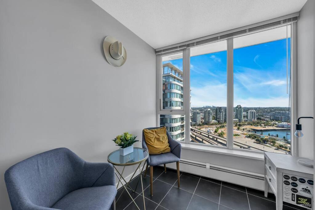 Photo of Livingroom in Crosstown