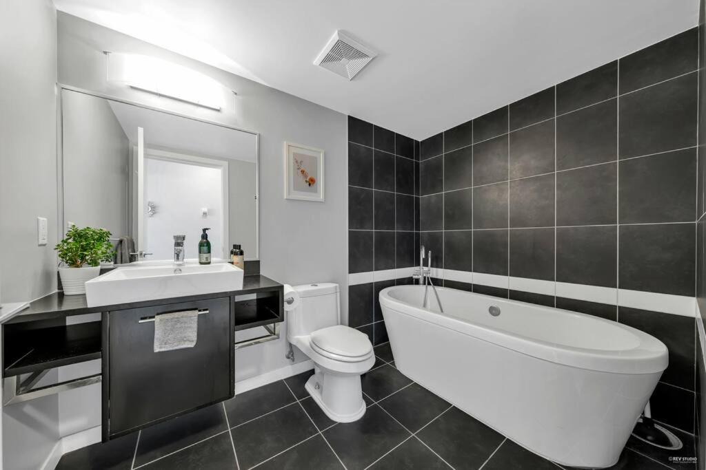 Photo of Bathroom in Crosstown
