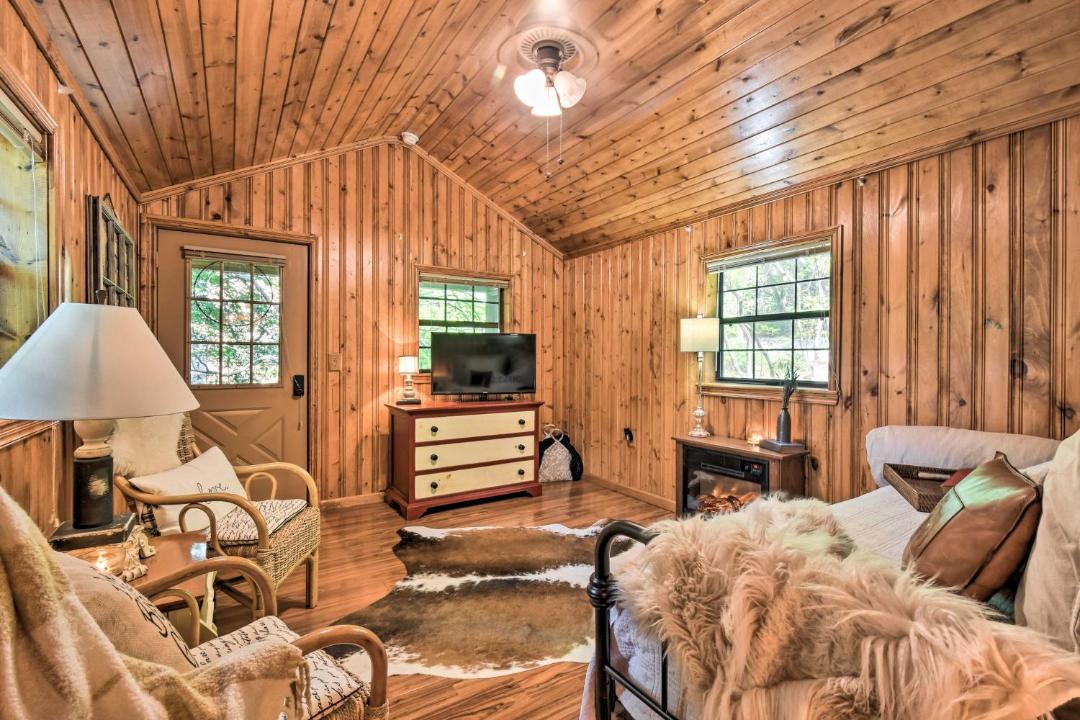 Photo of Livingroom in Clayton