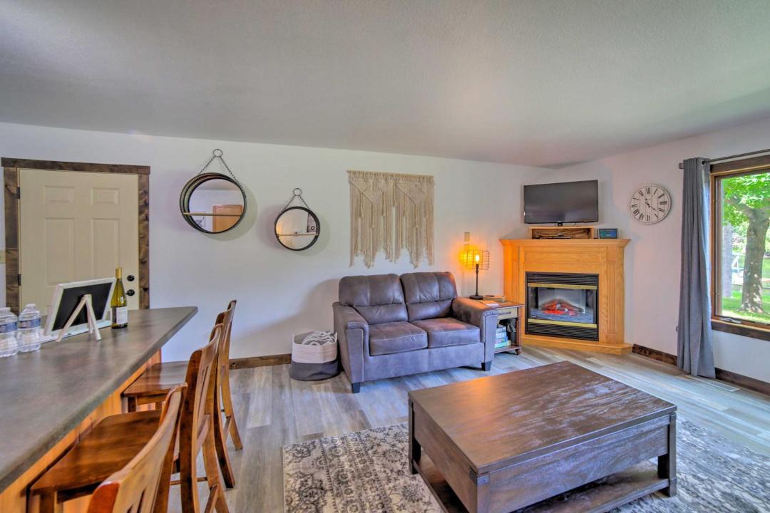 Photo of Livingroom in Goodman