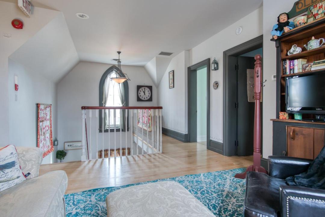 Photo of Livingroom in Elmira