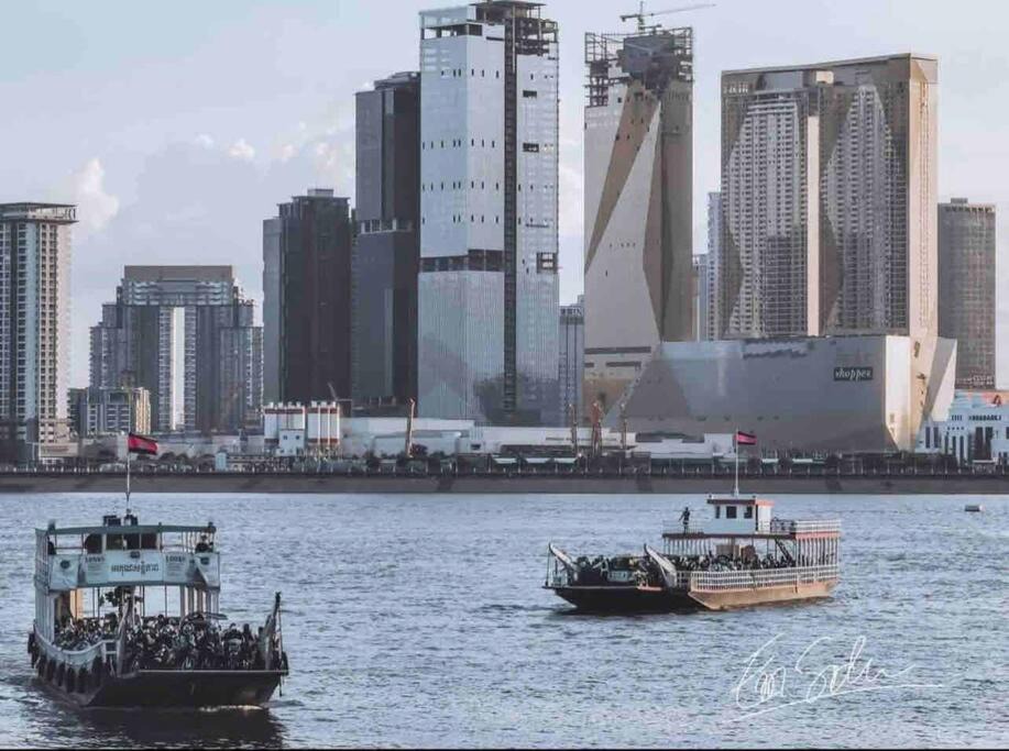 Photo of Buildings in Chamkar Mon