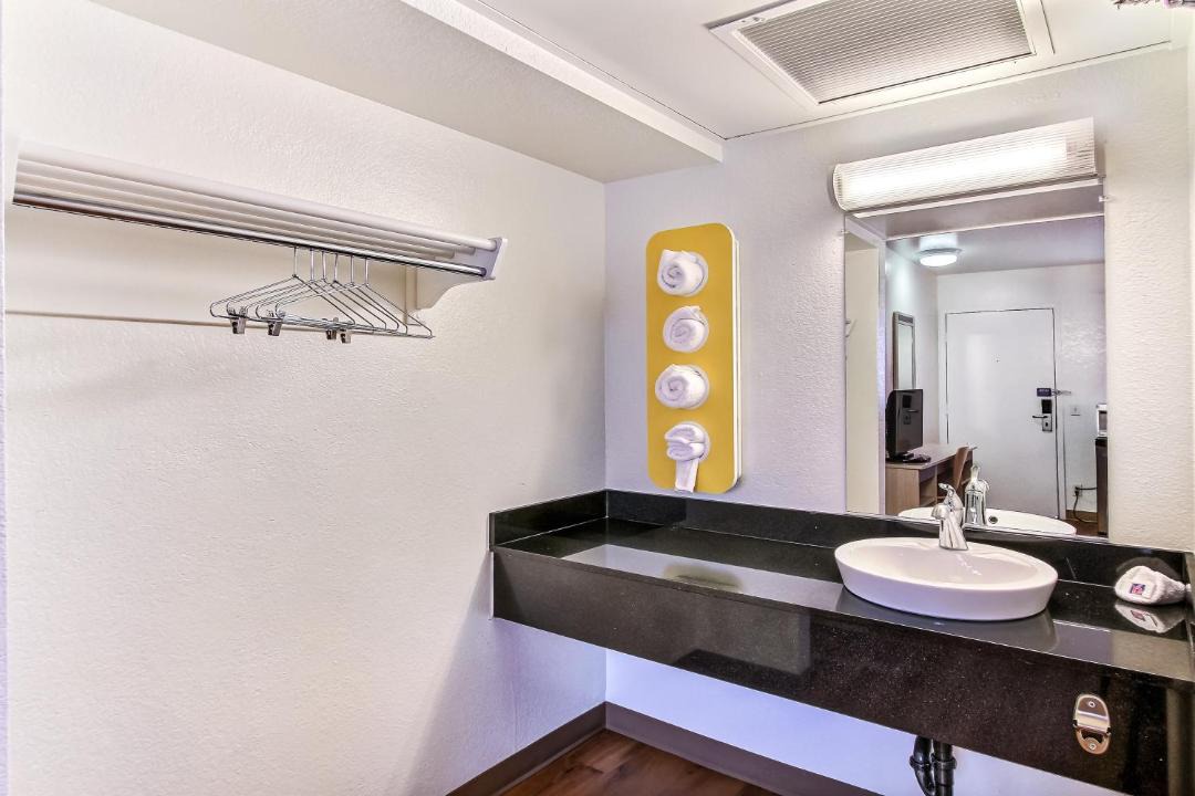 Photo of Livingroom in Salinas