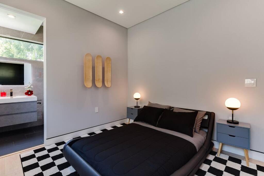 Photo of Bedroom in Encino