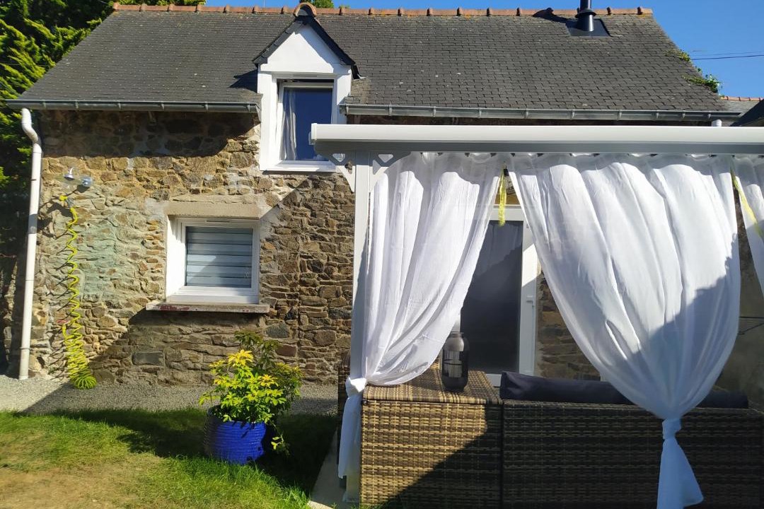Photo of Buildings in Etables-sur-Mer