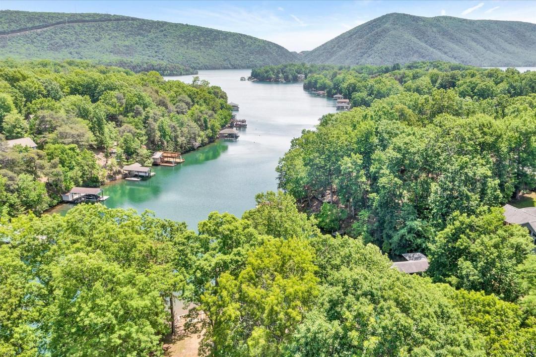 Photo of Outdoor in Huddleston