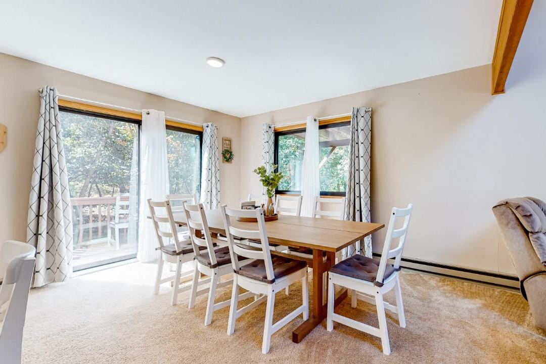 Photo of Livingroom in Tunkhannock Township