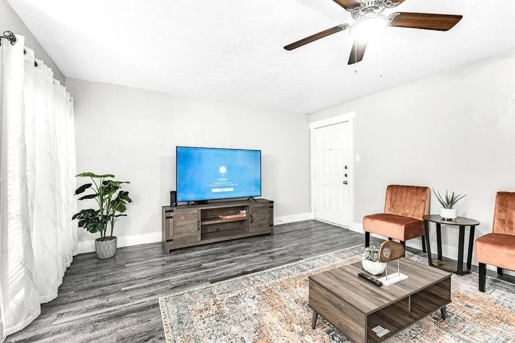 Photo of Livingroom in Arlington