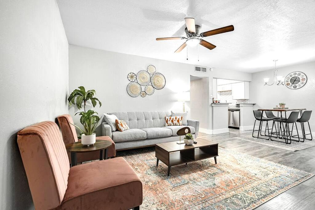 Photo of Livingroom in Arlington
