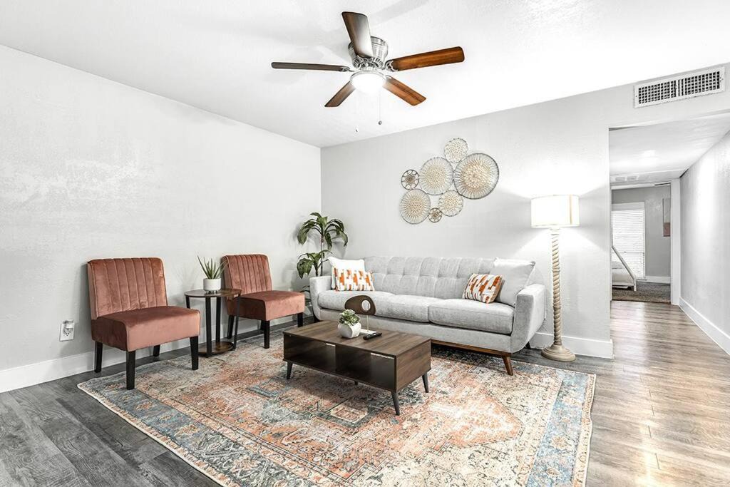 Photo of Livingroom in Arlington