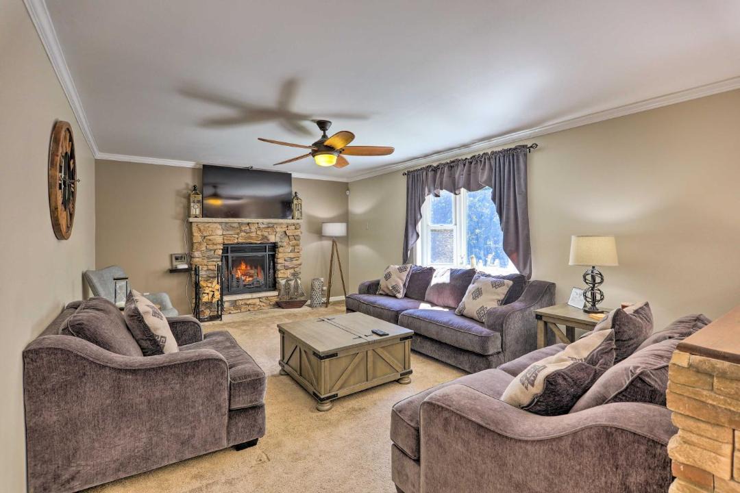 Photo of Livingroom in Tunkhannock Township