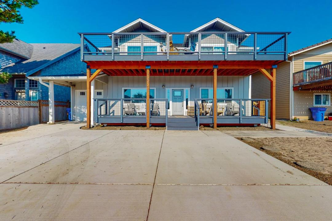Photo of Buildings in Pacific City