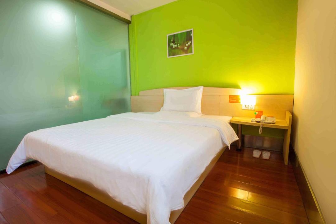 Photo of Bedroom in Dongguan City Center
