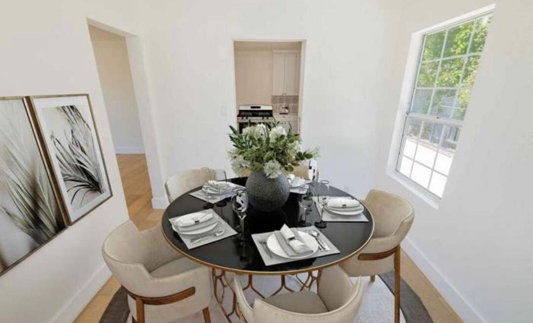 Photo of Livingroom in Encino