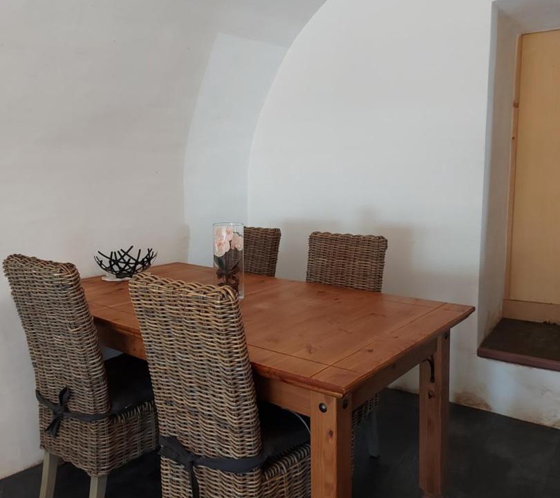 Photo of Livingroom in Enney