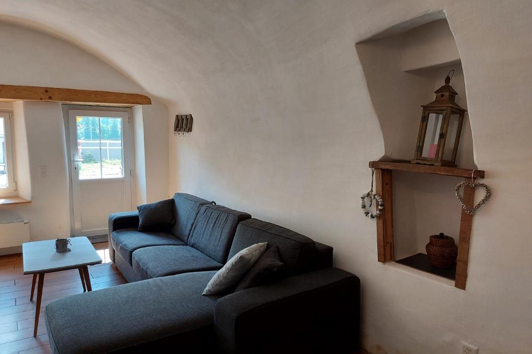 Photo of Livingroom in Enney