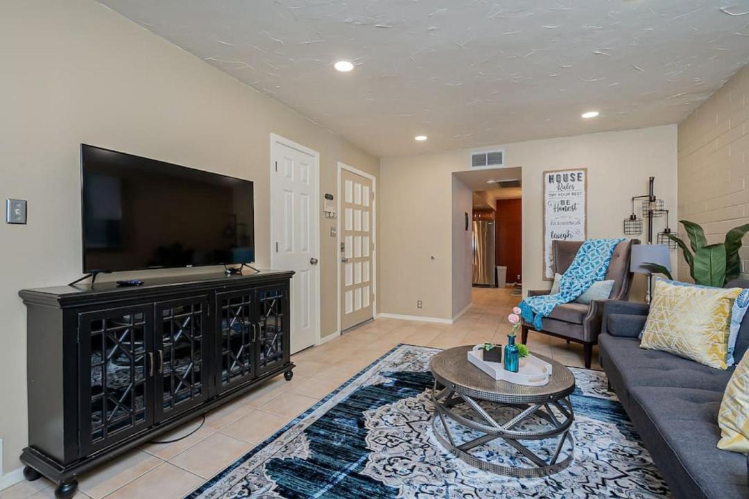 Photo of Livingroom in South Scottsdale
