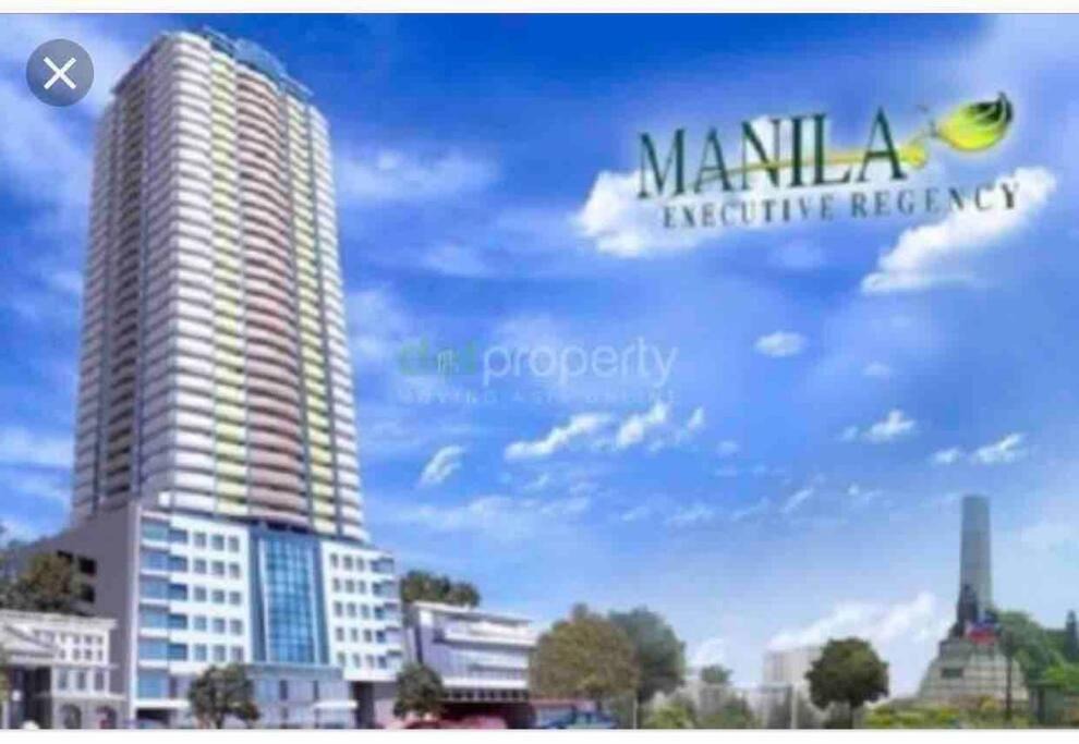 Photo of Buildings in 669 Ermita