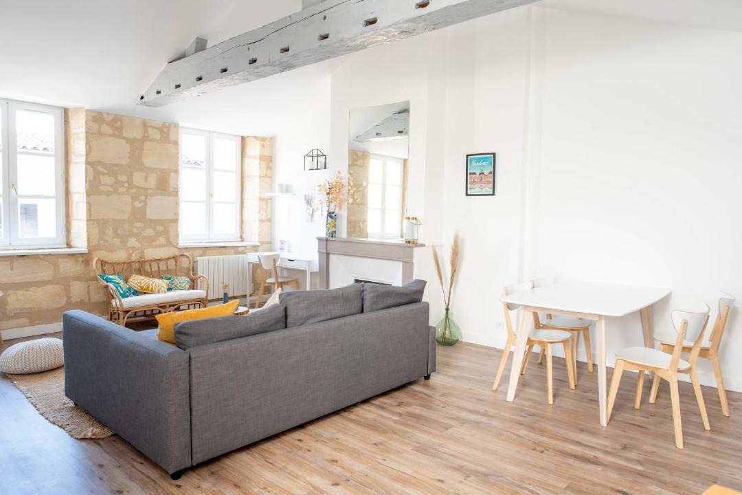 Photo of Livingroom in Hotel de Ville - Quinconces