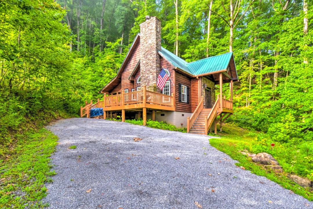 Photo of Buildings in Hayesville