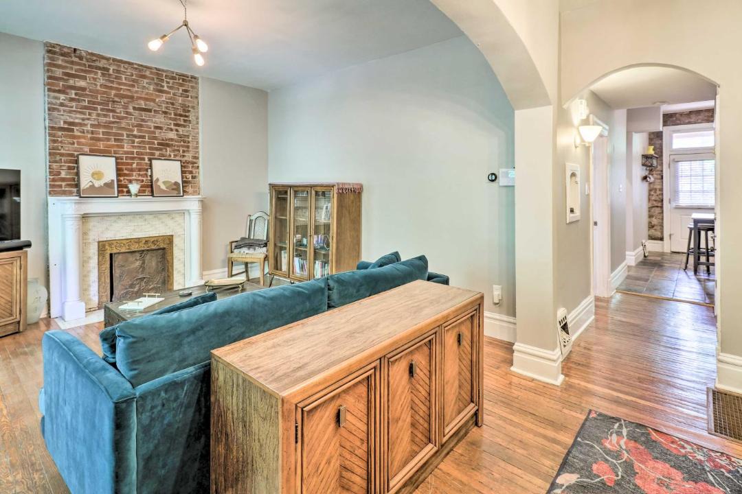 Photo of Livingroom in Shaw