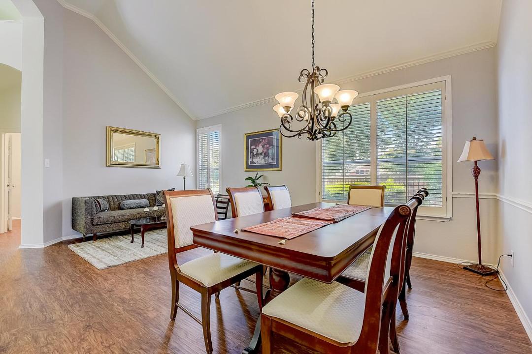 Photo of Livingroom in Rowlett