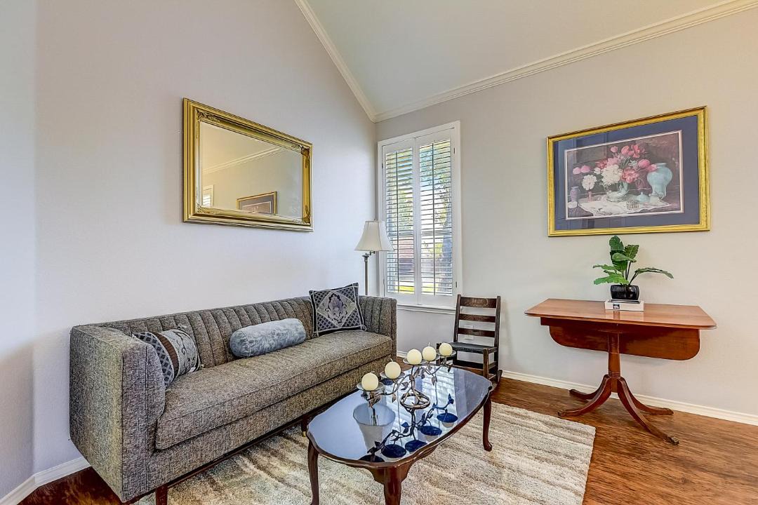 Photo of Livingroom in Rowlett