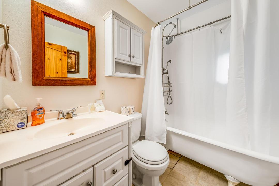 Photo of Bathroom in Netarts