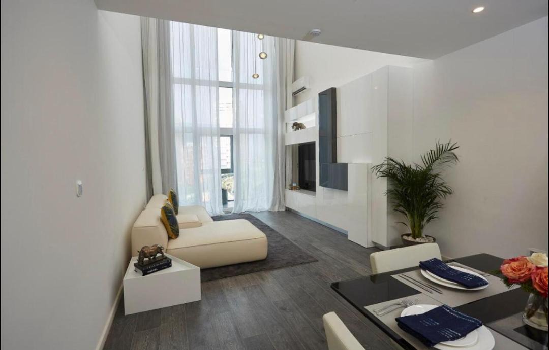 Photo of Livingroom in North Ridge