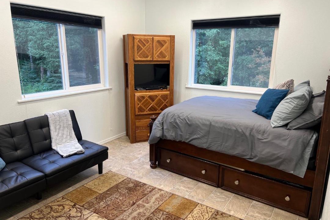 Photo of Bedroom in Rabbit Creek