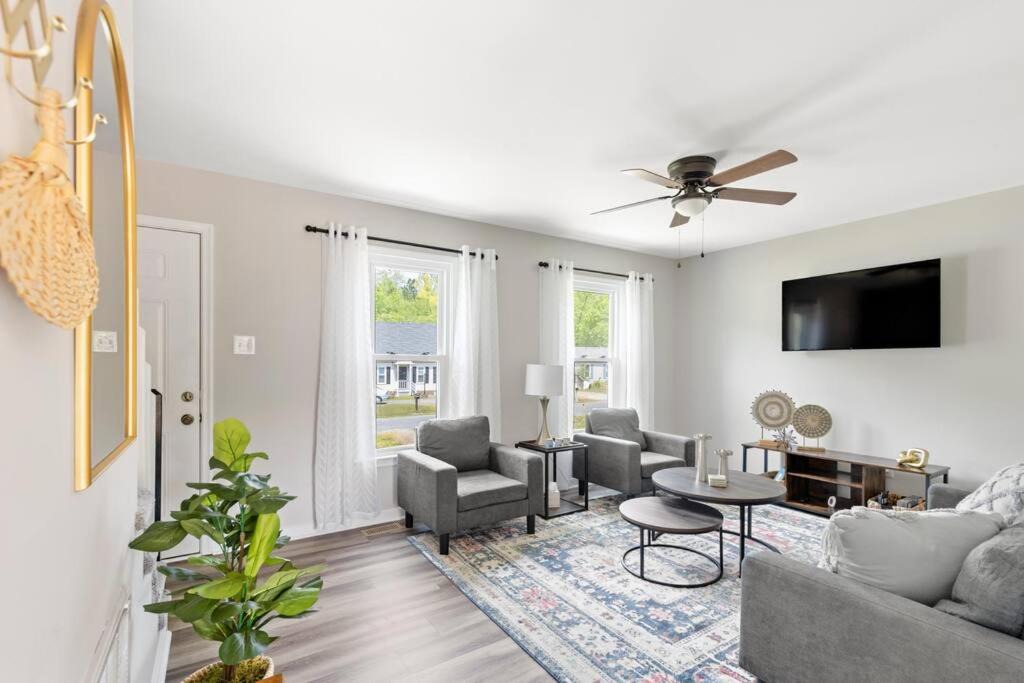 Photo of Livingroom in Chesterfield