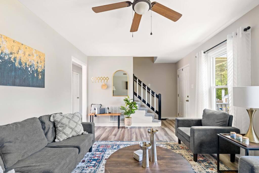 Photo of Livingroom in Chesterfield
