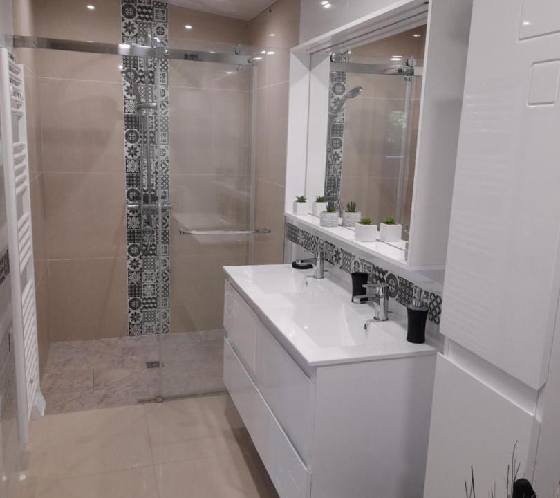 Photo of Bathroom in Plouigneau