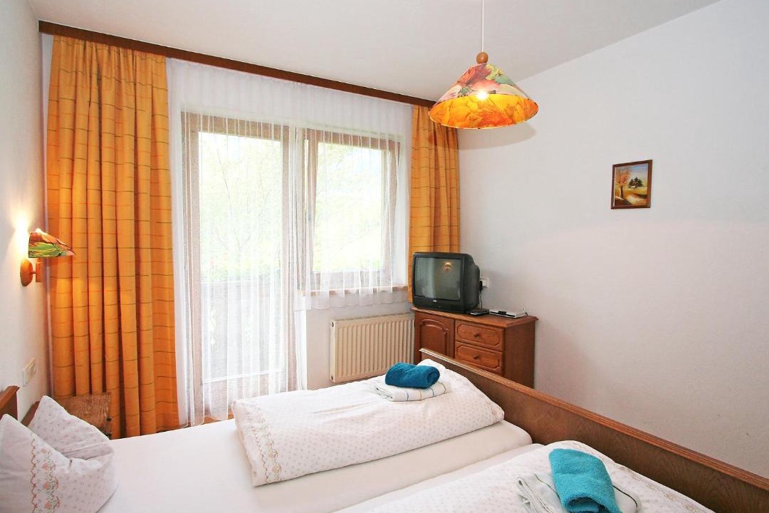 Photo of Bedroom in Kapfing