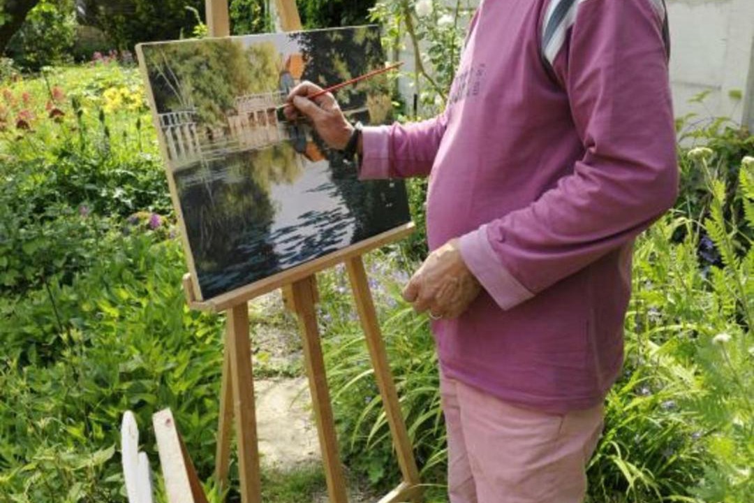 Photo of Human In Picture in Foucheres