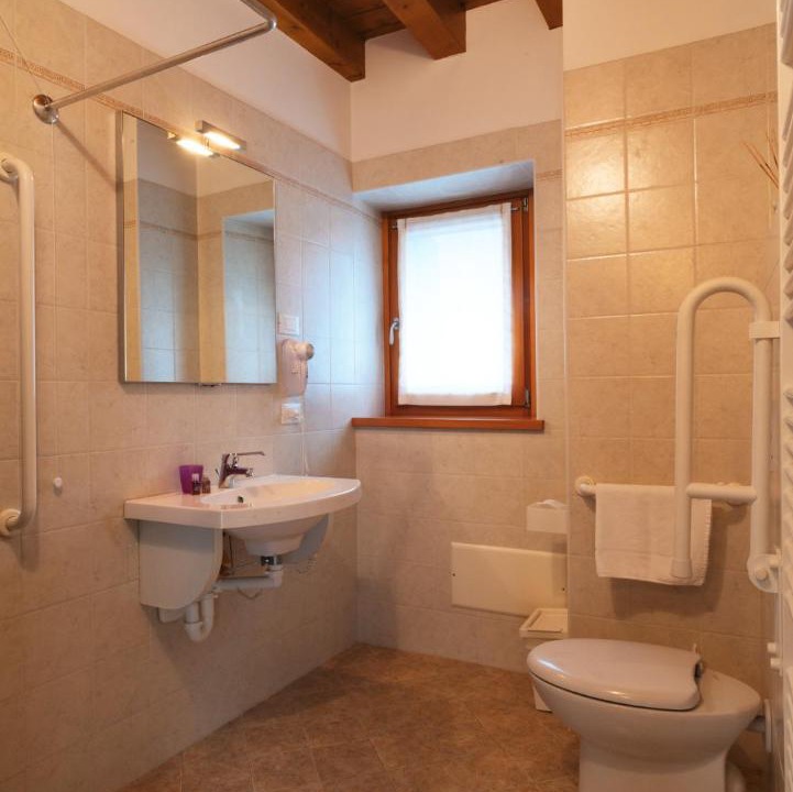 Photo of Bathroom in Polcenigo