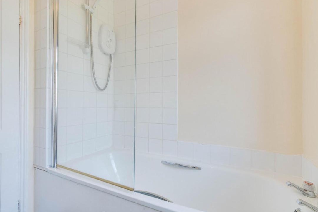 Photo of Bathroom in Ewhurst Green