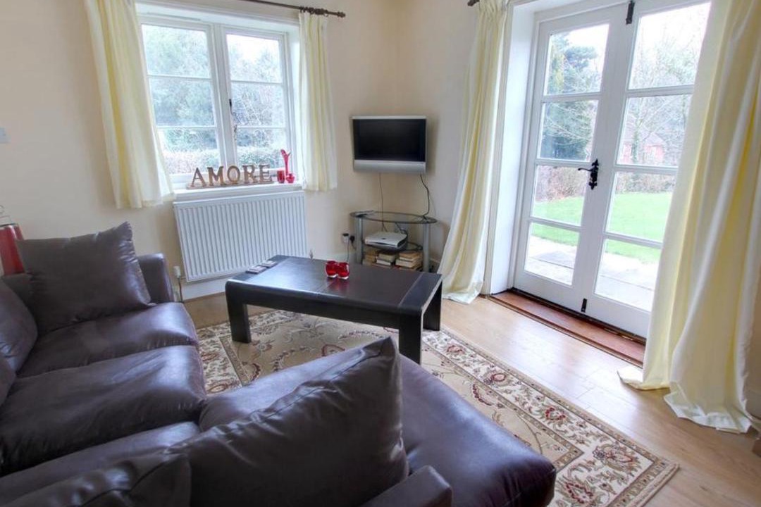 Photo of Livingroom in Ewhurst Green