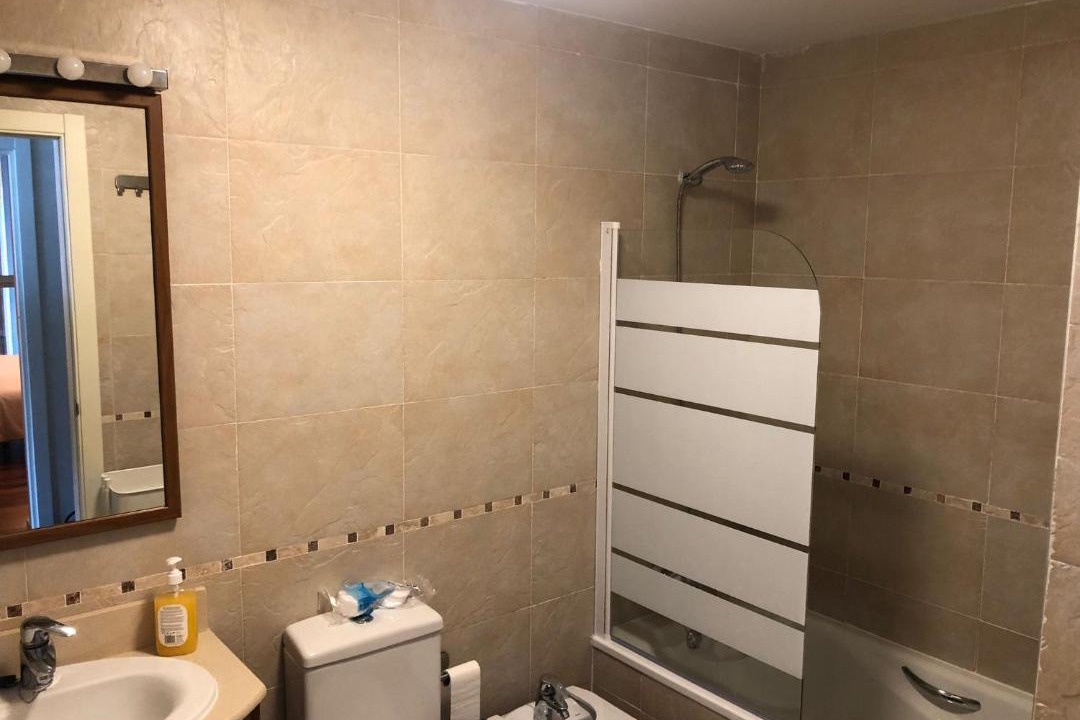 Photo of Bathroom in Latas