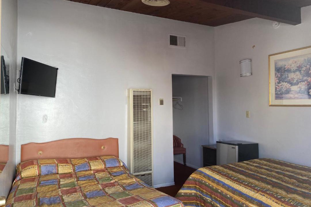 Photo of Bedroom in Tehachapi