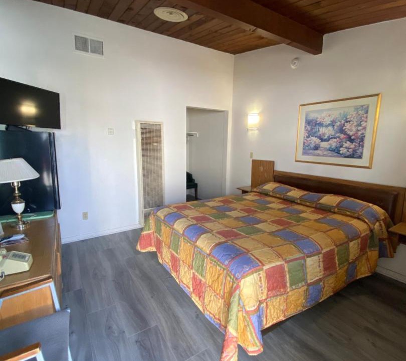 Photo of Bedroom in Tehachapi