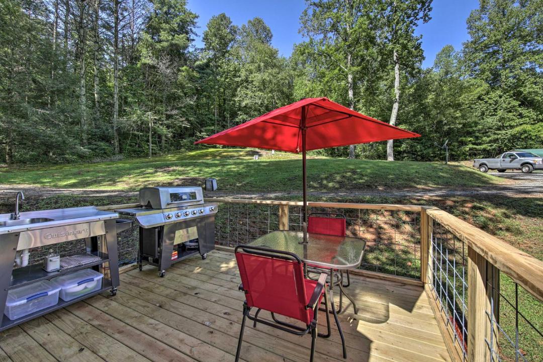 Photo of Patio Balcony in Hayesville